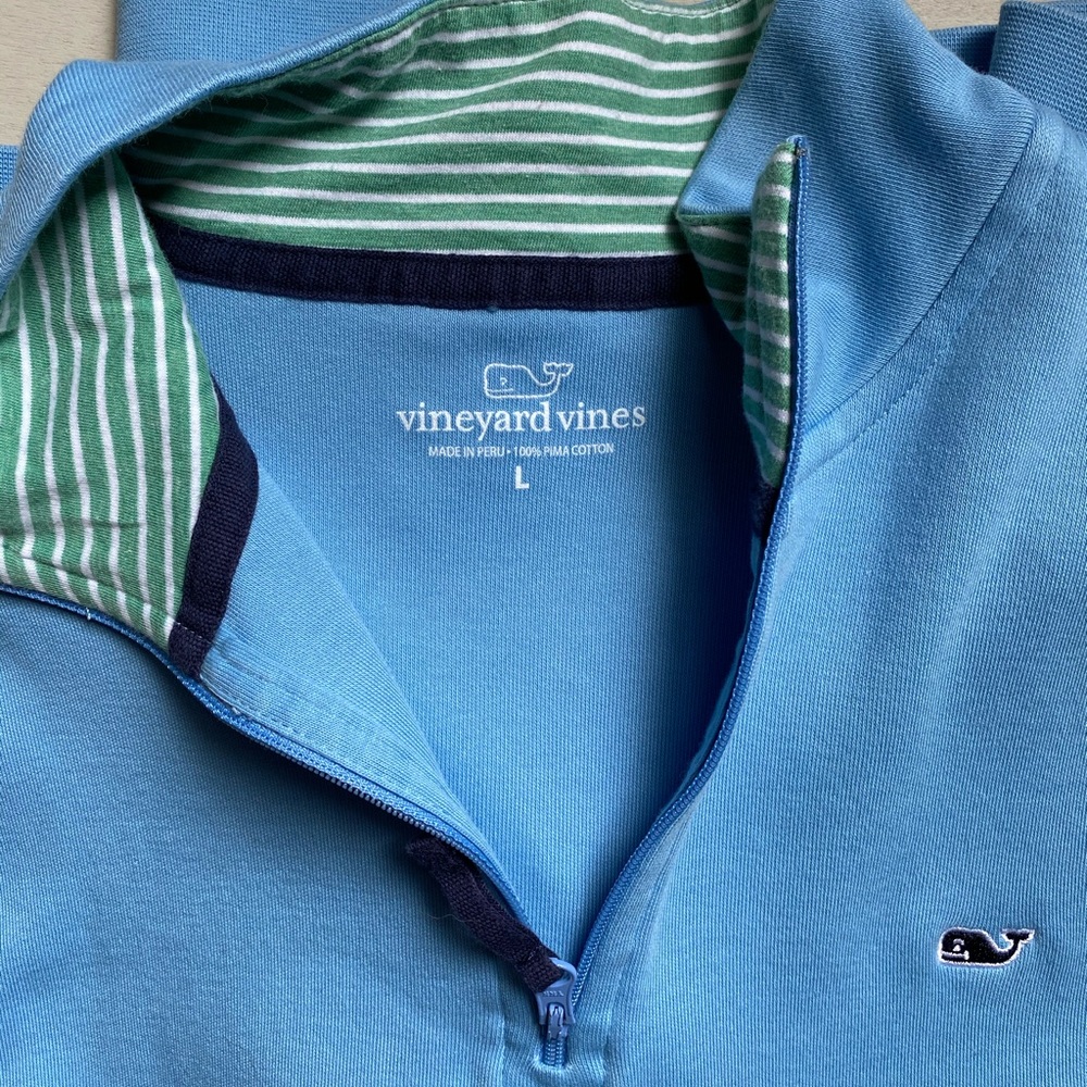 🚫 SOLD 🚫 Vineyard Vines  |  pullover